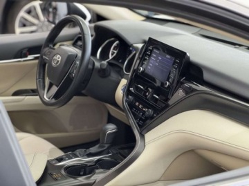 Toyota Camry IX Sedan 2.5 Hybrid Dynamic Force 218KM 2022 Toyota Camry Comfort Kamera cofania CarPlayAndroid Auto LED ACC, zdjęcie 36