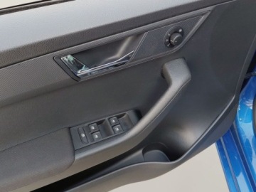 Skoda Fabia III Hatchback Facelifting 1.0 TSI 95KM 2019 Skoda Fabia 1.0TSI 95KM Ambition SalonPL SerwisASO Kessy Kamera Zima Smart, zdjęcie 16