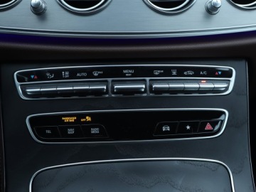 Mercedes Klasa E W213 Kombi Facelifting 2.0 E220d 194KM 2021 Mercedes E E 220 d, Salon Polska, 1. Właściciel, zdjęcie 12