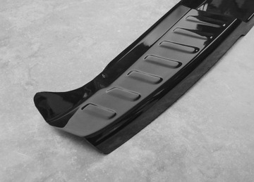 Накладка на защиту багажника на задний бампер DACIA SANDERO 2021-