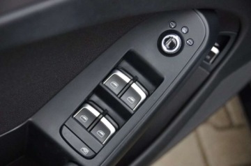 Audi A4 B8 Limousine Facelifting 2.0 TDI 177KM 2012 Audi A4 Limousine 2.0 TDI CR 177 KM, 4x4, Lift, Navi, Biksenon, LED, Zarej, zdjęcie 22