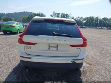 Volvo XC60 II 2021 Volvo XC 60 T5 Momentum 2021 2.0l 2.0 Benzyna 250KM, zdjęcie 4