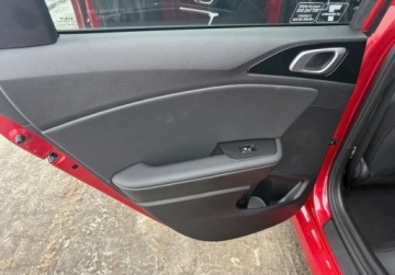 Kia Ceed III Hatchback Facelifting  1.5 T-GDI 140KM 2025 Kia Ceed TRIBUTE dostepny od reki od KIA WOJTANOWICZ Gdynia 1.5 Benzyna, zdjęcie 18