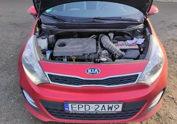 Kia Rio III Hatchback 5d Facelifting 1.4 WGT 90KM 2015 Kia Rio 2015r, 1.4 CRDI. Lekko uszkodzony prawy bok. Jezdzi. 1.4 Diesel, zdjęcie 4