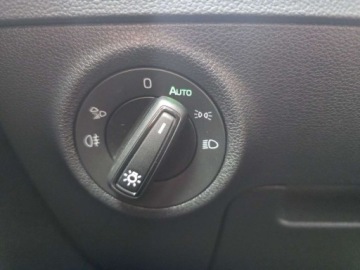 Skoda Karoq Crossover Facelifting 1.5 TSI ACT 150KM 2023 Skoda Karoq 1.5TSI 150KM DSG Sportline Reflektory przednie Full LED Matrix, zdjęcie 10