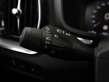 Volvo V60 II  Kombi Plug-in 2.0 T6 Plug-In Hybrid 341KM 2020 Volvo V60 Inscription Expression PHEV AWD T6, zdjęcie 34