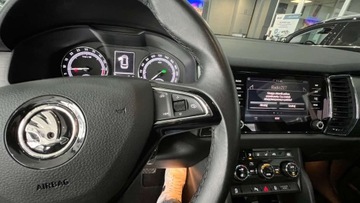 Skoda Kodiaq I SUV 2.0 TDI 150KM 2019 Skoda Kodiaq 2.0 TDI wersja STYLE Automat DSG Nawigacja MOZLIWA ZAMIANA, zdjęcie 31