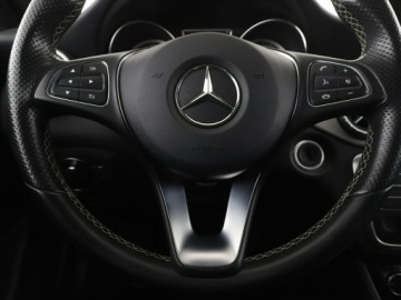 Mercedes CLA C117 Shooting Brake 1.6 180 122KM 2015 Mercedes CLA 180 półskóra navi klima grzane, zdjęcie 20