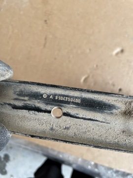 SPRINTER 910 ЗАЖИМ КРЕПЛЕНИЯ ТОПЛИВНОГО БАКА