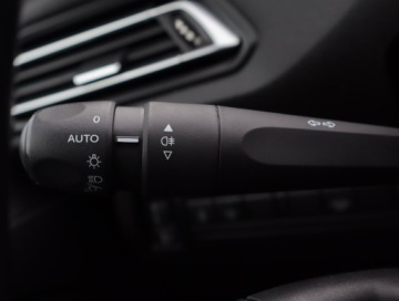 Peugeot 308 II SW 1.2 PureTech 130KM 2015 Peugeot 308 1.2 e-THP, Salon Polska, Serwis ASO, zdjęcie 17