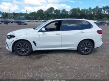 BMW X5 G05 2022 BMW X5 xDrive40I 2022 3.0l 3.0 Benzyna 335KM, zdjęcie 2