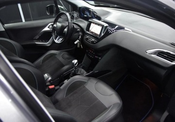 Peugeot 2008 I SUV Facelifting 1.2 PureTech 130KM 2019 Peugeot 2008 Crossway Kamera cofania Panorama Kubelkowe fotele 1.2, zdjęcie 5