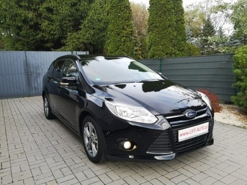 Ford Focus III Kombi 1.0 EcoBoost 125KM 2013 Ford Focus 1.0 12v 125KM Klima Halogeny Isofix Par, zdjęcie 2