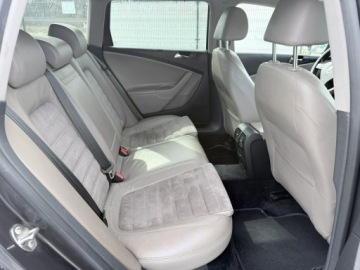 Volkswagen Passat B6 Variant 1.8 TSI 160KM 2008 Volkswagen Passat Variant 1.8 TSI 160KM Highline, zdjęcie 19