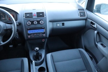 Volkswagen Touran II 1.4 TSI 140KM 2010 VW Touran 1.4 TSI, Klima, Tempomat, zdjęcie 7