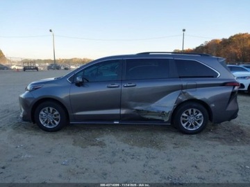Toyota Sienna III 2024 Toyota Sienna Toyota Sienna XLE FWD 8-Passenger 2.5 Benzyna 189KM, zdjęcie 8