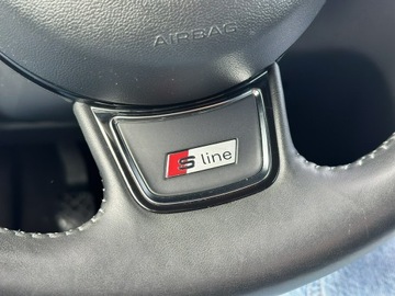 Audi A1 I Hatchback 3d 1.6 TDI 105KM 2011 Audi A1 3-drzwiowe 1.6 TDI 105KM 2011r, S-Line, zdjęcie 20