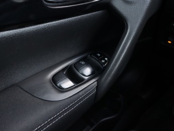 Nissan Qashqai II Crossover 1.2 DIG-T 115KM 2016 Nissan Qashqai 1.2 DIG-T, Salon Polska, Navi, zdjęcie 15