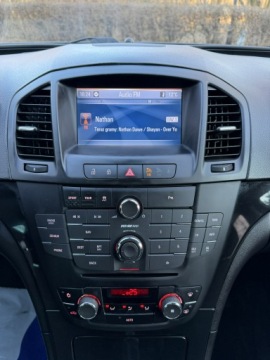 Opel Insignia I Sports Tourer 2.0 CDTI ECOTEC 160KM 2010 Opel Insignia Cosmo Sport Tour 2.0 CDTI 160KM Navi, zdjęcie 33