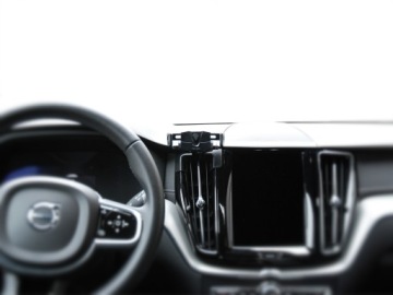 Автоматический держатель телефона, посвященный VOLVO XC60 II (2017+)