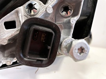 BMW G29 Z4 ZRCÁTKO PRAVÉ 5 PIN SHADOWLINE A83