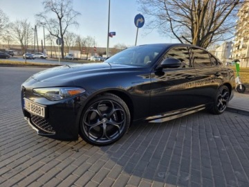 Alfa Romeo Giulia II Sedan Facelifting 2.0 Turbo 280KM 2023 ALFA ROMEO GIULIA ESTREMA A TI Q4, 2.0l Turbo 280KM Bezwypadkowy 23,434km, zdjęcie 2