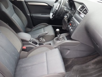 Citroen C4 II Hatchback 5d 1.6 16v VTi 120KM 2011 Citroen C4 1.6 VTi, Salon Polska, Klima, Tempomat, zdjęcie 7