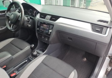 Skoda Rapid II Liftback Facelifting 1.0 TSI 110KM 2018 Skoda RAPID Ambition 1.0 TSI 110 KM Salon PL ASO VAT-23 Benzyna 110KM, zdjęcie 9