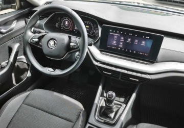 Skoda Octavia IV Kombi 2.0 TDI 115KM 2024 Skoda Octavia Selection Pakiet,Tempomat, Podgrzewane fotele, Kamera, KESS, zdjęcie 8