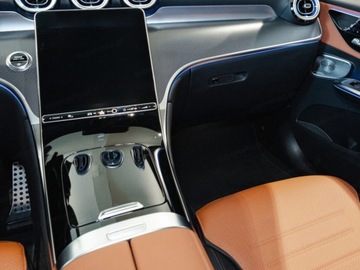 Mercedes GLC C254/X254 2025 GLC Coupe 200 4-Matic AMG Line 2.0 (204KM) 2025, zdjęcie 6