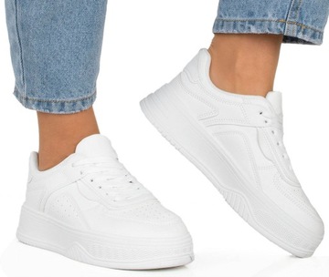 TRAMPKI SPORTOWE BIAŁE SNEAKERSY NA PLATFORMIE SKÓRZANE 39