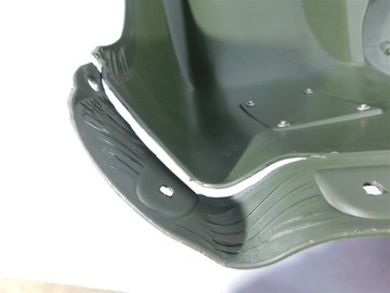 Пластиковая задняя обтекатель Suzuki Lt-A 750 Kingquad 63111-31