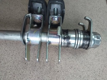 HONDA CB 125 R CB125R JC95 25-ОСНЫЙ НАТЯЖИТЕЛЬ ЗАДНЕЙ ОСИ