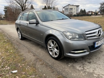 Mercedes Klasa C W204 Kombi T204 1.8 180 CGI BlueEFFICIENCY 156KM 2011 MERCEDES-BENZ KLASA C (W204) C 180 CGI (204.049) 156 KM