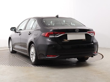 Toyota Corolla XII Sedan 1.6 Valvematic Dual VVT-i 132KM 2019 Toyota Corolla 1.6 Valvematic, Salon Polska, GAZ, zdjęcie 3