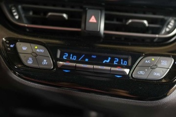 Toyota C-HR I Crossover 1.8 Hybrid 122KM 2016 Toyota C-HR 1.8 Hybrid Dynamic 1.8 Hybryda 122KM, zdjęcie 22