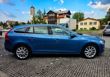 Volvo V60 I Kombi Facelifting 2.0 D3 136KM 2014 Volvo V60 2,0 R5 136KM Kamera Blis Aktywne Swiatla 2.0 Diesel 136KM, zdjęcie 35