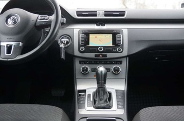 Volkswagen Passat B7 Variant 2.0 TDI CR DPF BlueMotion 140KM 2014 Volkswagen Passat 2.0 TDI CR 140 KM, DSG, Navi, Kamera, Biksenon, GWARANCJA, zdjęcie 12