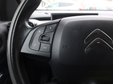 Citroen C4 Cactus Crossover 1.2 PureTech 82KM 2016 Citroen C4 Cactus 1.2 PureTech, Salon Polska, zdjęcie 17