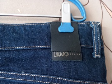 LIU JO JEANS-SUPER SPODNIE 33 L1