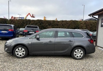 Opel Astra J Sports Tourer 1.4 Turbo ECOTEC 120KM 2011 Opel Astra Samochod z gwarancja 1.4 Benzyna 120KM, zdjęcie 2