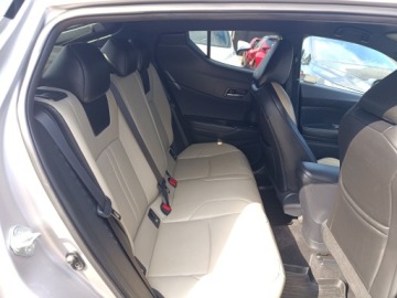Toyota C-HR I Crossover Facelifting 2.0 Hybrid Dynamic Force 184KM 2019 Toyota C-HR 2.0 Hybrid Selection Toyota C-HR 2.0 H, zdjęcie 14