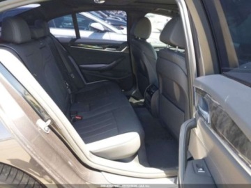 BMW Seria 5 G90-91 2023 BMW Seria 5 2023r., 2.0L 2.0 Hybryda Plug-in 181KM, zdjęcie 9