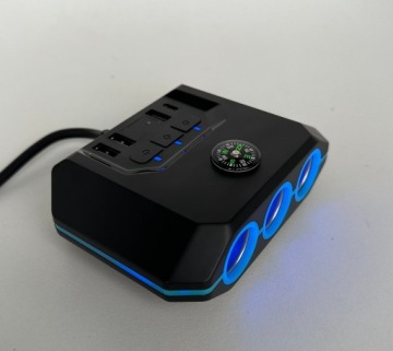 USB-сплиттер/разветвитель 12/24 В | USB-3 + USB-C 3 x питание + ЖК-дисплей