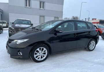 Toyota Auris I Hatchback 3d Facelifting 1.6 Valvematic 132KM 2013 Toyota Auris kamera , nawigacja 1.6 Benzyna 132KM, zdjęcie 8