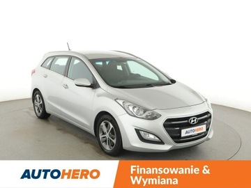 Hyundai i30 II Wagon Facelifting 1.6 CRDi 136KM 2016 Hyundai i30 navi klima auto kamera i czujniki, zdjęcie 9