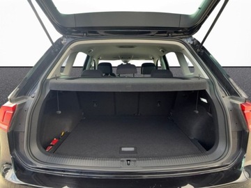 Volkswagen Tiguan II SUV Facelifting 1.5 TSI 150KM 2022 Volkswagen Tiguan pakiet zimowy, tempomat aktywny, lane assist, 1.5 Benzyna, zdjęcie 38