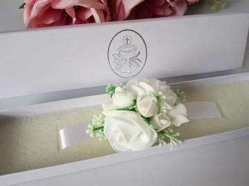 K 100 Ручной букет Котыльон в коробке ПРИЧИНЕНИЕ