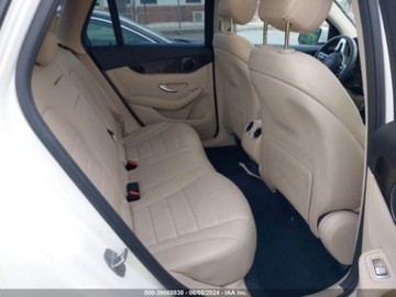 Mercedes GLC C253 2021 Mercedes-Benz GLC 2021 Mercedes-Benz GLC GLC 300 SUV 2.0 Benzyna 255KM, zdjęcie 7