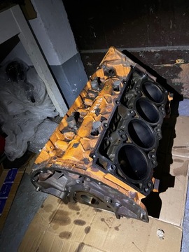 BLOK V8 6.4 SRT8 DODGE CHARGER CHALLENGER HEMI DO OPRAVA NEBO NA STOLEK